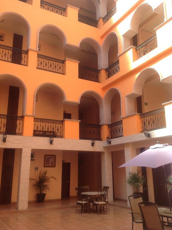 Hotel Genoves San Juan de los Lagos Buitenkant foto